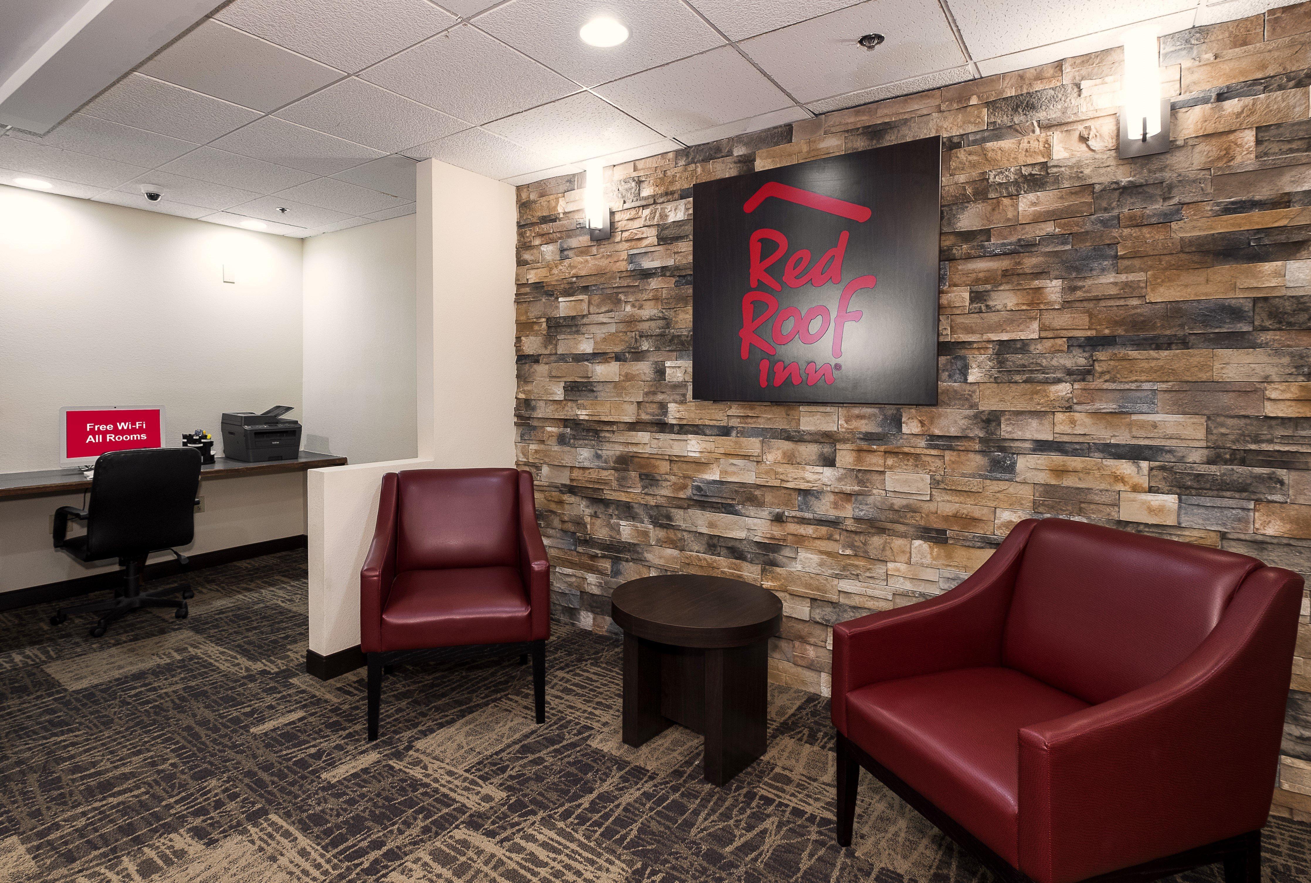 Red Roof Inn Hartford- Нью-Бритен Экстерьер фото